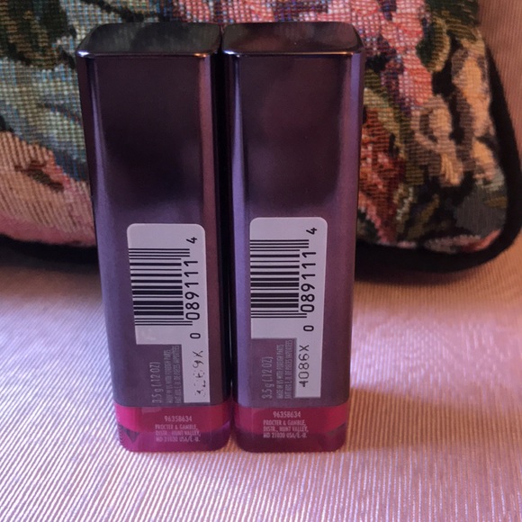 CoverGirl Lipstick set of 2 # 327 Bombshell New - Picture 5 of 5
